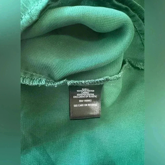 Torrid Emerald Green Star Top - Picture 6 of 7